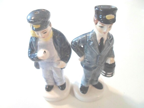 Vintage Railroad Train Salt and Pepper Shakers 4" Engineer and Conductor  Japan Org.Sticker