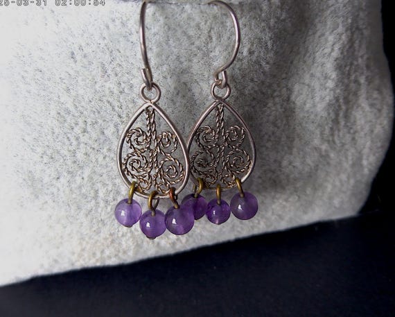 Lovely Vintage 1990's Sterling Silver and Amethyst dangle drop earrings. excellent condition boho chic