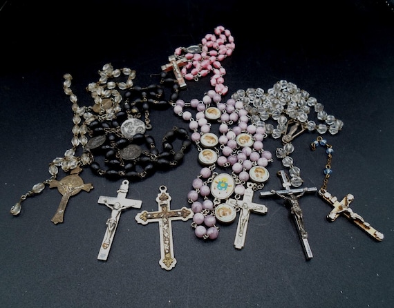 Antique and Vintage Lot of Rosaries Beautiful Crosses Group sold As Is Papal Rosary is perfect