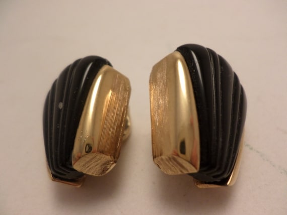 Vintage clip on earrings Napier 60's neo Deco black gold