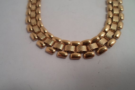 Vintage 80's Monet Flat Gold Chain Link Necklace Chic Design Textured and Smooth Links Gift or Selfie Smart Design
