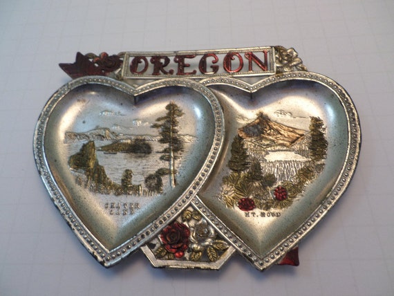 Vintage Souvenir of Oregon lovers hearts metal tray 1940's