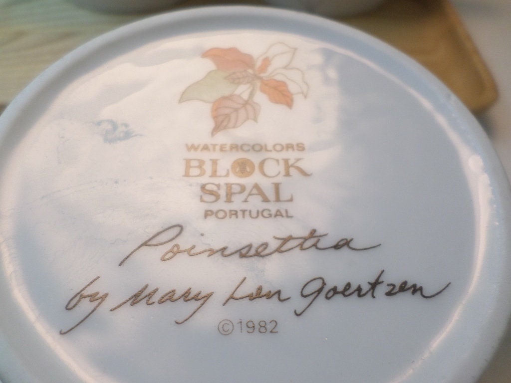 Block Spal 1982 Block Spal Portugal Watercolors Poinsettia Porcelain Coffee Cups ...