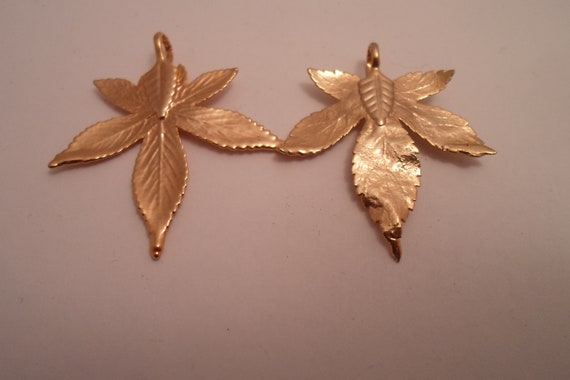 Vintage pair Beautiful Gold Plated Leaves Pot Marijuana Leaf Cannabis Pendant Charm 1.50"l 1"wide Shining Gold Detailed leaf