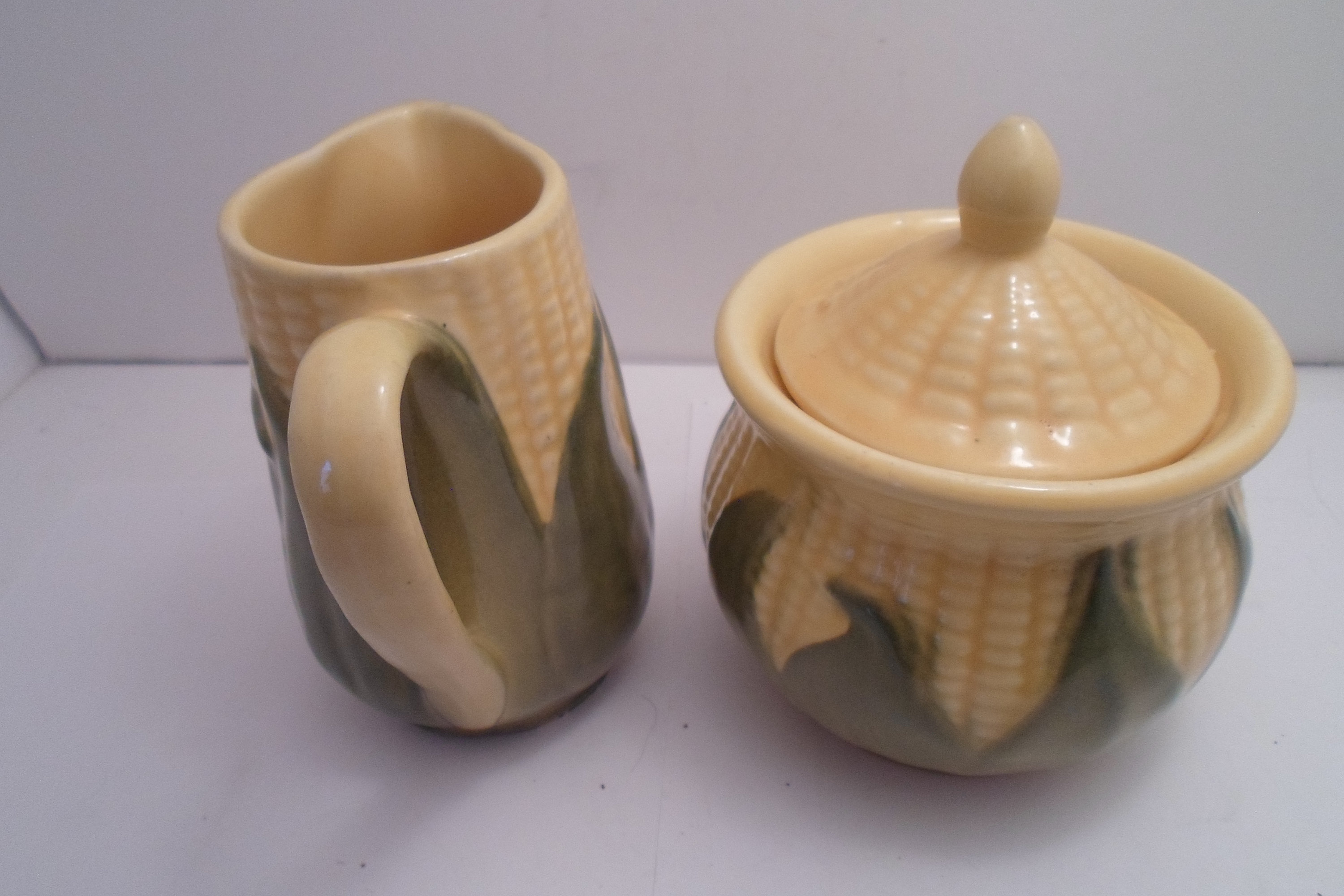 Shawnee USA Corn King Pottery 5 Creamer and Sugar with Lid Spotless