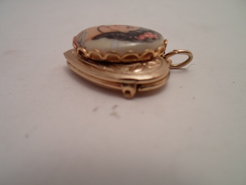 Vintage Locket Heart Shaped Portrait Photo Picture Unusual Domed Design image 5