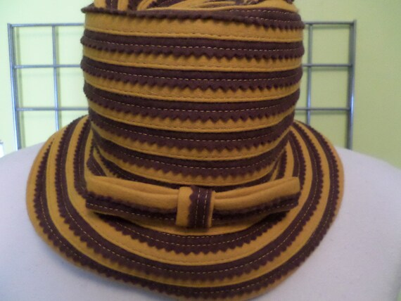 oh Wow! Vintage Doris Day style 60's ladies bucket hat gold and brown stripes bow