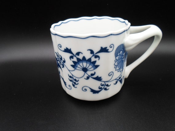 Vintage One Single Blue Danube Mug Scalloped Top Beautiful color