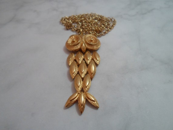 Vintage Owl Pendant and Chain Avon Organic Necklace