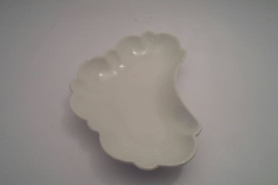 Victorian England Royal Vitreous China Age of Elegance Edwardian Table Setting Individual Bone Dish for Fish