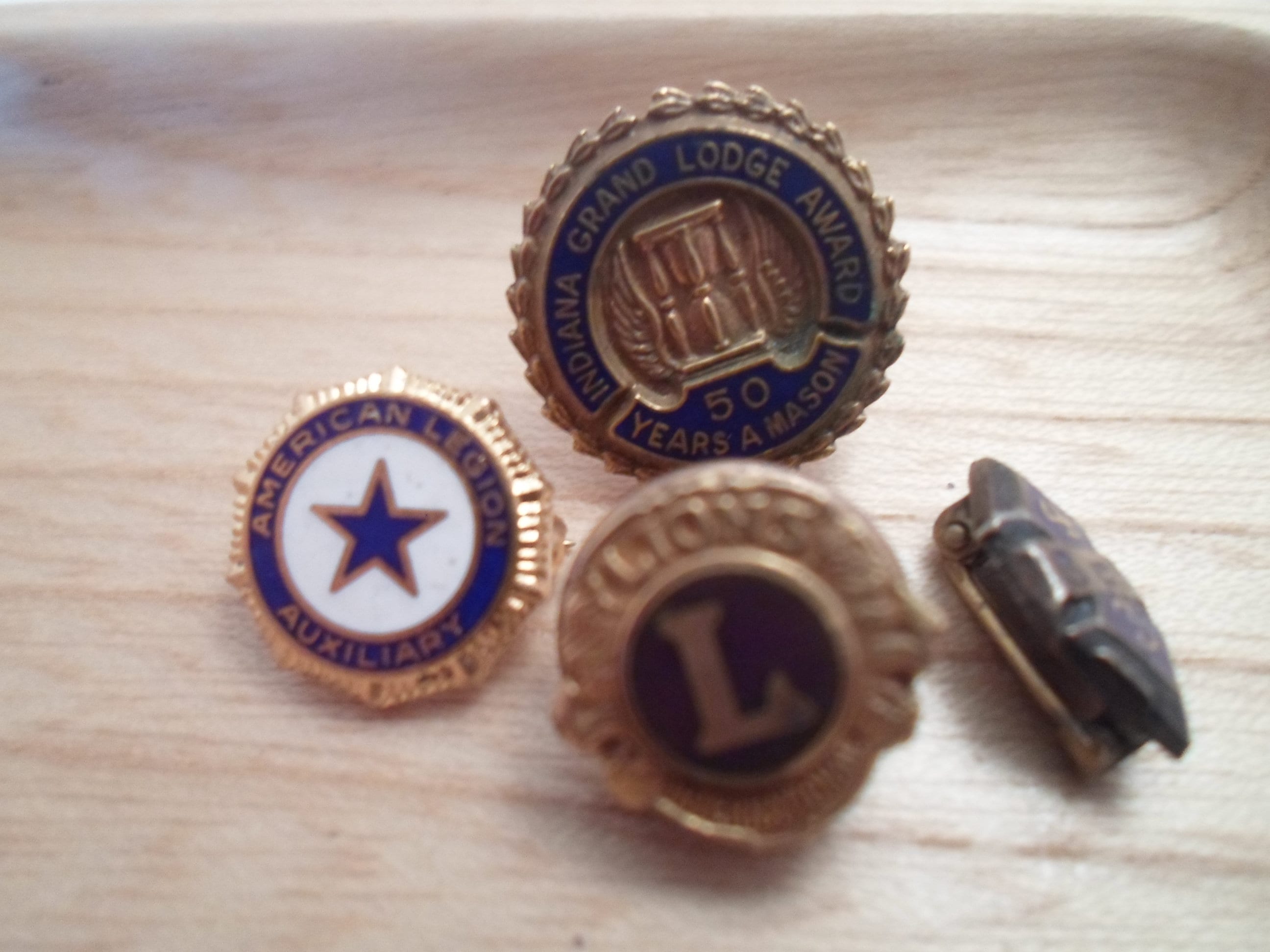 Vintage Mini Enamel 4 Pins Lions Club Masonic American Legion SFS 1943