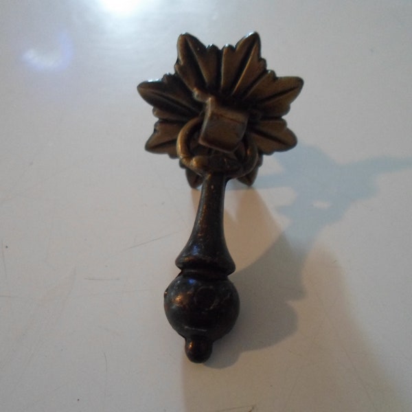 Antique Drawer Pull Queen Mary Queen Anne Art Deco Style Tear Drop 2.75"long 1"w Character Starburst