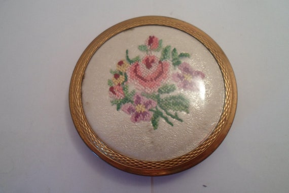 Antique Vintage Petite Needlepoint Cover Compact Made in England 3" Tuck Away Size Adorable Cottage Rose Violets Dasies Needlepoint