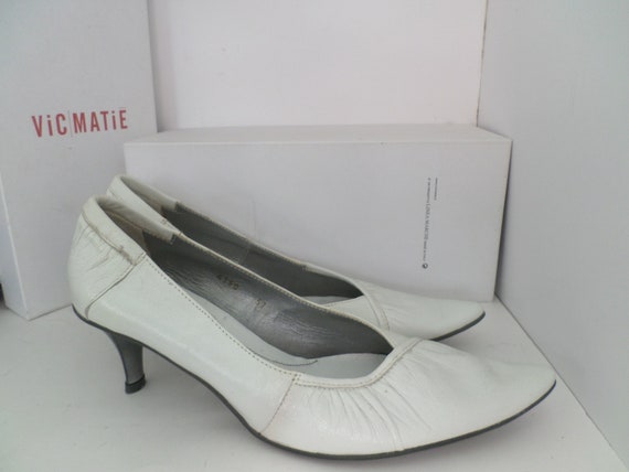 Vintage 90's New unused VIC MATIE White kitten heels size 37 Eu 7.5 US