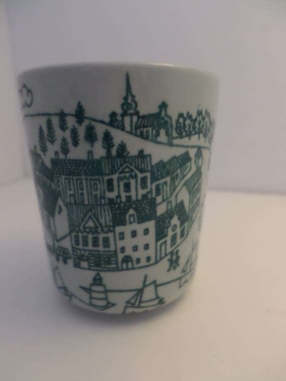 Darling 2" cup Nymolle Art Fience Hoyrup Made in Denmark LIm Ed 4006