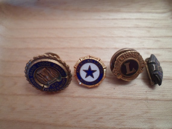 Vintage Mini Enamel 4 Pins Lions Club Masonic American Legion SFS 1943 Historic