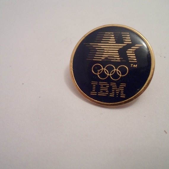 IBM International Business Machine Company Pin Los Angeles Olympic Sponsor Vintage 80's Cool Kitch Button Pin