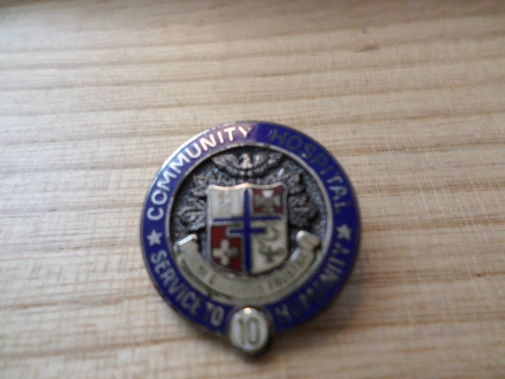 Vintage Sterling silver Community Hospital 10 Yr Service pin MORGANS