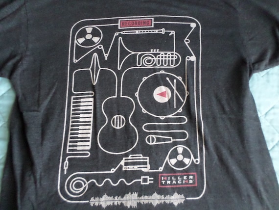 cool resale vintage 00's Killer Tracks t shirt Jazz instruments designs size M