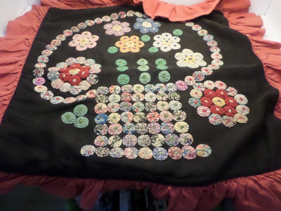 Antiquequilting mini yoyo flower basket pillowcase quilt work