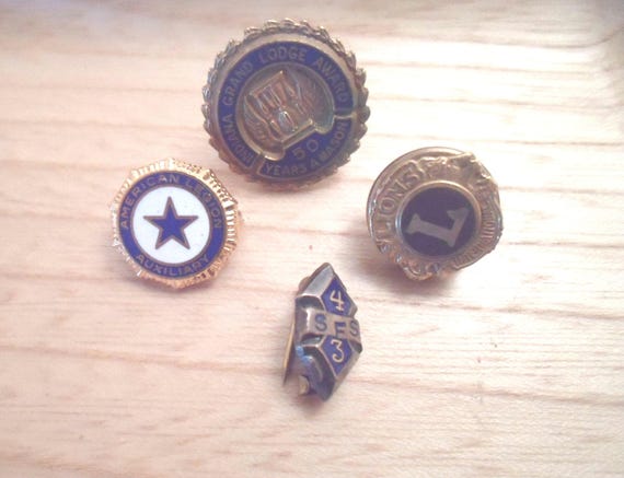 Vintage Mini Enamel 4 Pins Lions Club Masonic American Legion SFS 1943 Historic