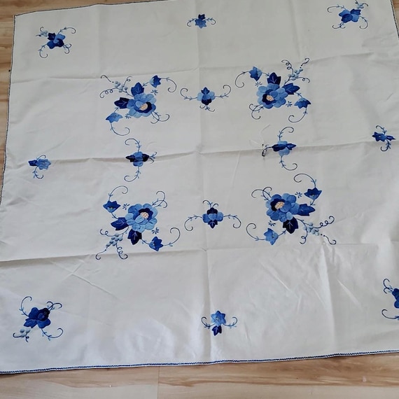Vintage Applique Handmade Tablecloth Luncheon Size Blue Floral Pattern Trapunto like Berries