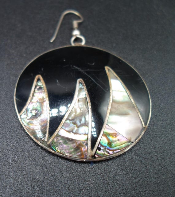 Vintage Single Earring Alpaca Silver Abalone Mother of Pearl Black Enamel Shark Tooth Motif Cool
