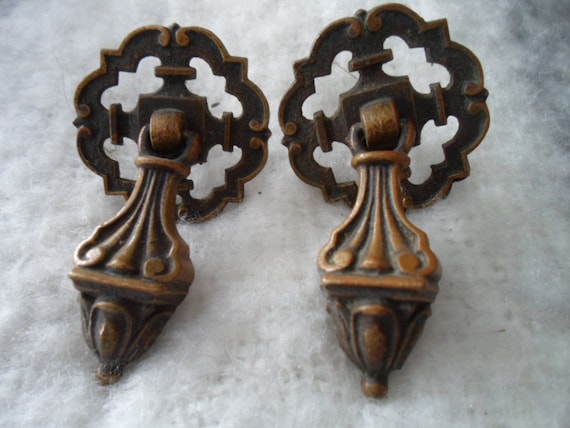 Art Deco Original 2 Cast Brass Jacobean Style Furniture Hardware Drawer Pulls Tear Drop 2.75"long 1.50"wide Cottage chest Decorator Chic