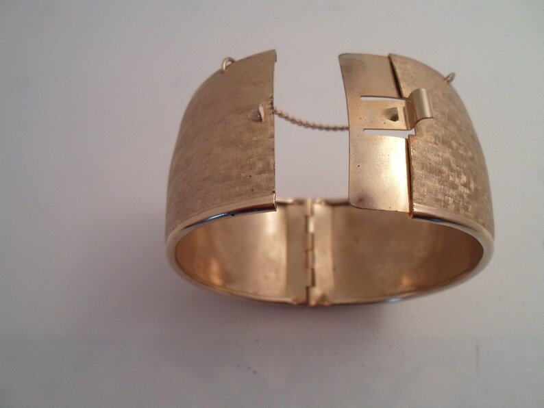 Vintage Wide Cuff Bracelet Safety Chain Slave Roman Cuff Etsy Nederland