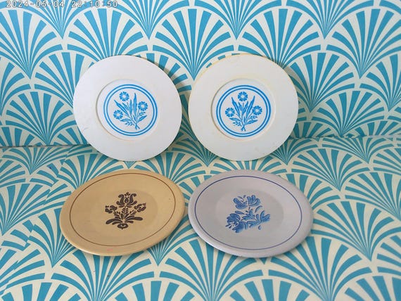 Vintage child's / doll dishes Pfaltzgraff and corning ware patterns 4 dishes