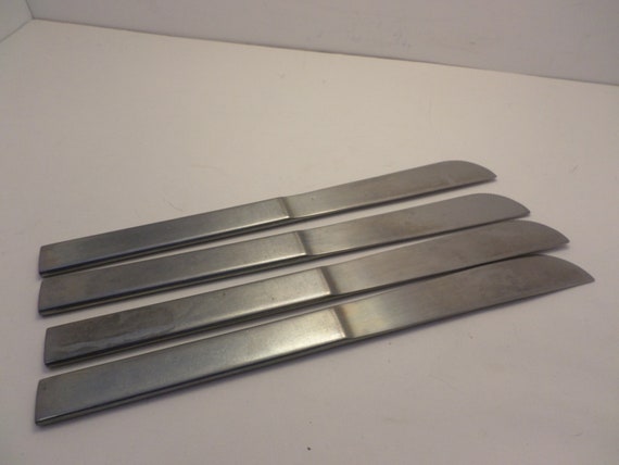 4 MODERNIST mid-Century Modern dinner knives The main course stainless steel