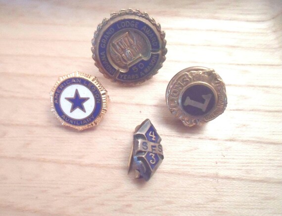 Vintage Mini Enamel 4 Pins Lions Club Masonic American Legion SFS 1943 Historic