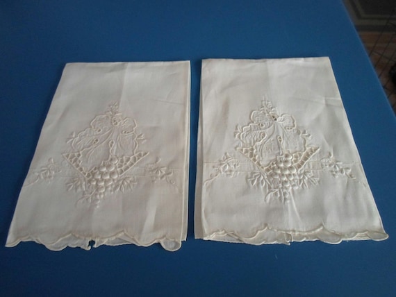 Vintage Linen Crewel Embroidered Tea Towels Off White or Ecru Fantastic Dimensional Stitches tiny spot.