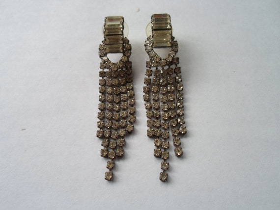 Vintage 1980 Rhinestone Spray Dangle Pierced Earrings 2" Drop Chic Party Prom Wedding Stunning Sparkling Look