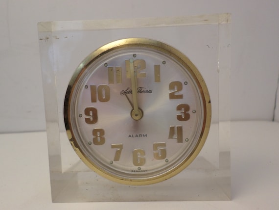 Vintage 60's Seth Thomas alarm clock lucite great style