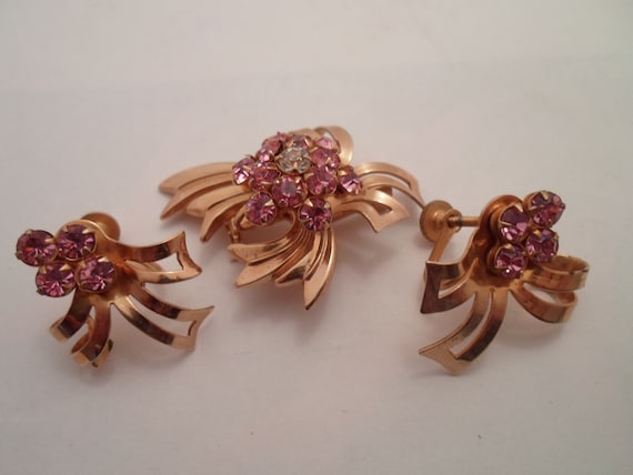 Vintage Brooch Pin and Earrings WWII Era 1940's Super Cute