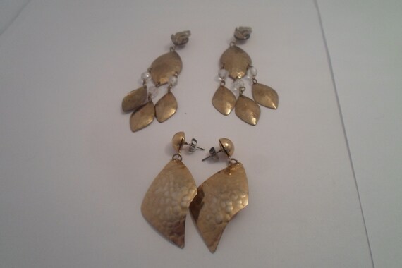 Vintage 1980's 2 Pair of Hammered Brass Leaf Earrings 1 set clip 1 set Pierced Defined Era Dance Club Flickering Gold