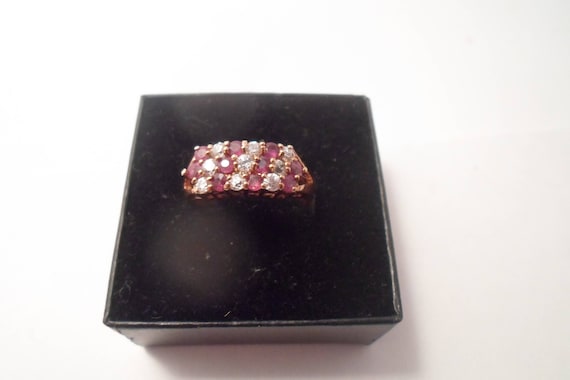 Vintage Stacked 17 Stones Garnet & Zircon Gold Plated Ring Brilliant Quality Never worn