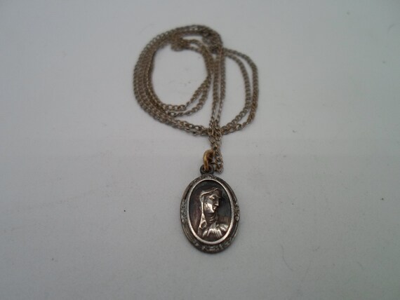 Vintage Medal and Chain Madonna Our Lady of Sorrows Mater Dolorosa Sacred Heart Framed Border detail 1950's