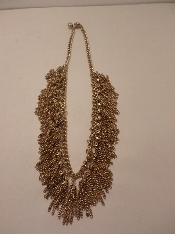 Fabulous Vintage 1960's gold tone tassle necklace… - image 3
