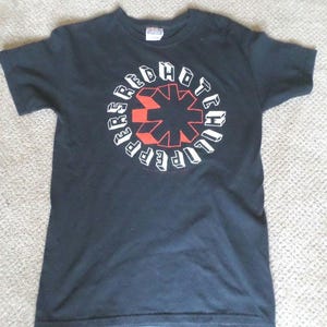 Vintage 00's Red Hot Chili Peppers T Shirt Haneslanel, Adult Small