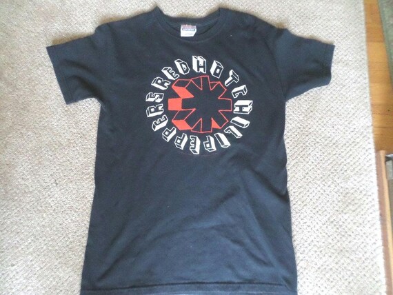 Vintage 00's Red Hot Chili Peppers T Shirt HAneslanel, Adult Small old logo