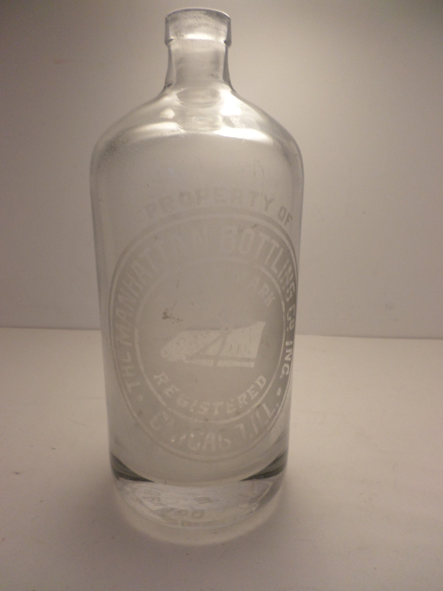Vintage 30's Manhattan Bottle Co. Chicago seltzer bottle AsIs nozzle