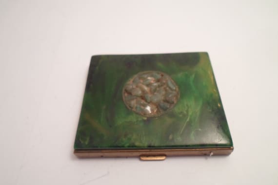 Schildkraut Art Deco 1940's Compact Bakelite Lid with fused Jade in Center Stunning Example of Asian Influence