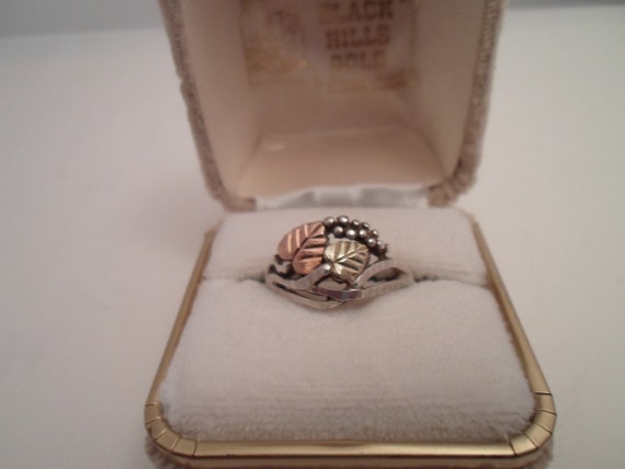 Vintage Black Hills Gold Ring Rose Gold & Yellow Gold Plate Leaves Sterling Silver marked shank Beautiful Design classic has Original Box
