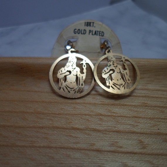 Christian Earrings 18k Gold Plated The Risen Christ Vintage Original 1950's Gatheing the Sheep