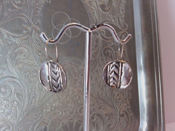 Vintage Sterling Silver earrings 925 drop circles with arrow design French hooks 90's era Artesian