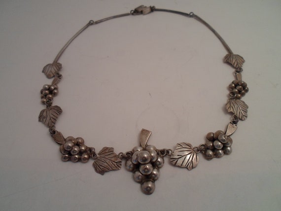 Art Deco Vintage Roadside Stand Sterling Silver Grapes and Leaves Necklace Mark 925 Wine Lover Delight Wine Tasting Connoisseur