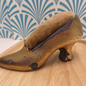 antique pincushion 1930&#39;s era sewing collectable ladies shoe