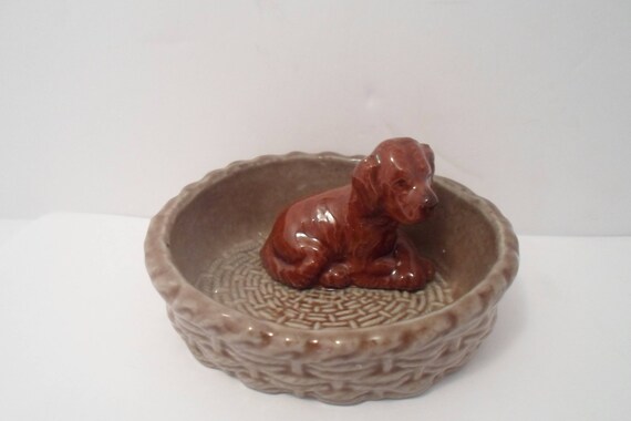 Wade England Pottey Dog Puppy Hound Spaniel in Basket